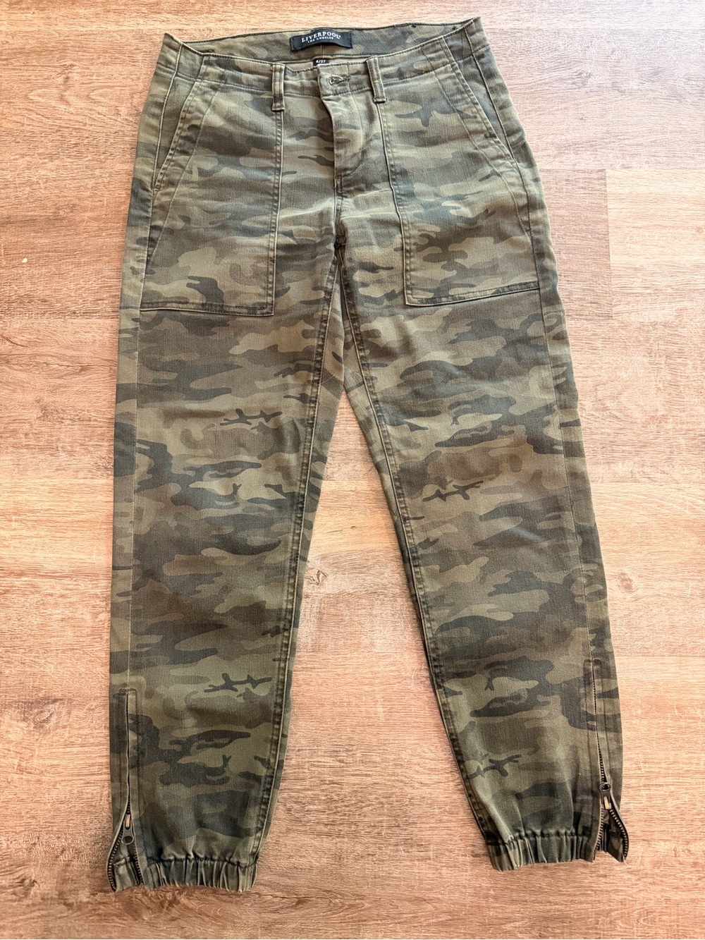 Liverpool Los Angeles Camouflage pants